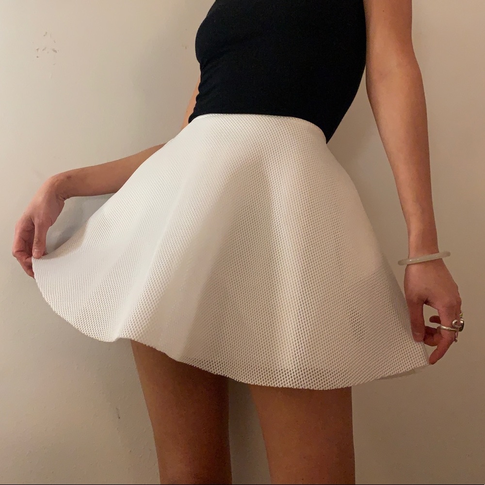 ONE OF A KIND UNIF thick mesh skirt